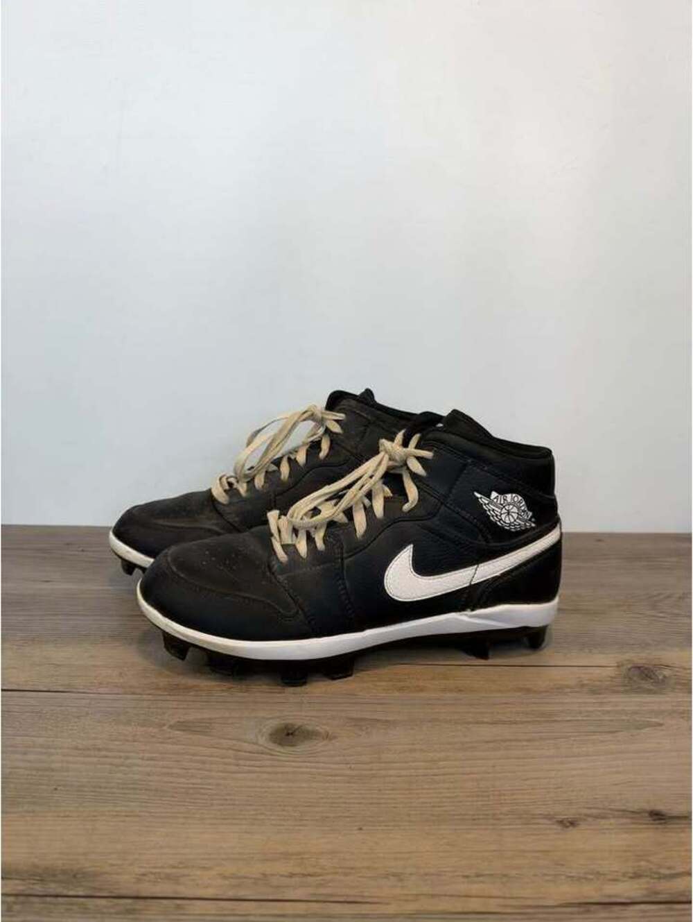 Air Jordan 1 Retro MCS Baseball Cleats Black White AV5354-011 Size 9.5